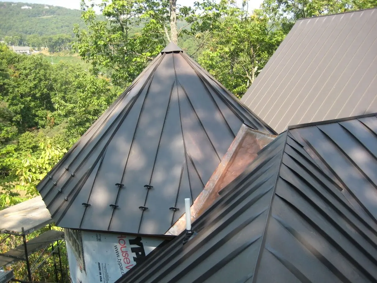 Professional Gutter Cleaning by Craftsman Roofing in Verdemont